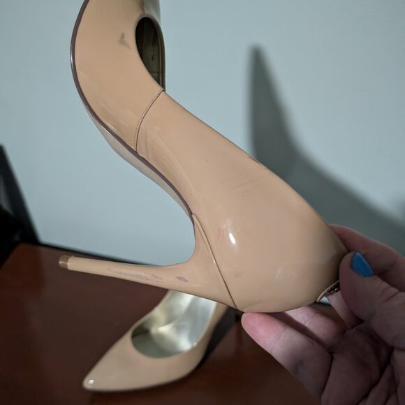 Beige heels - Picture 2 of 4